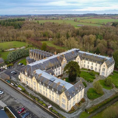 Готель Relais Le Bocage Pontmain Екстер'єр фото
